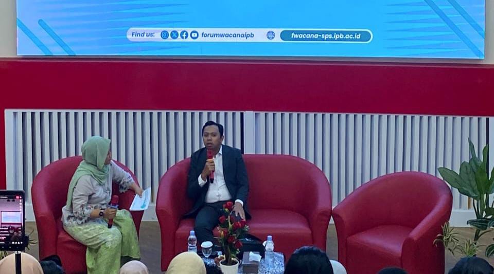 Vice President HC Pertamina Patra Niaga Deni Saputra dalam Acara Career Fair FW IPB University 2023